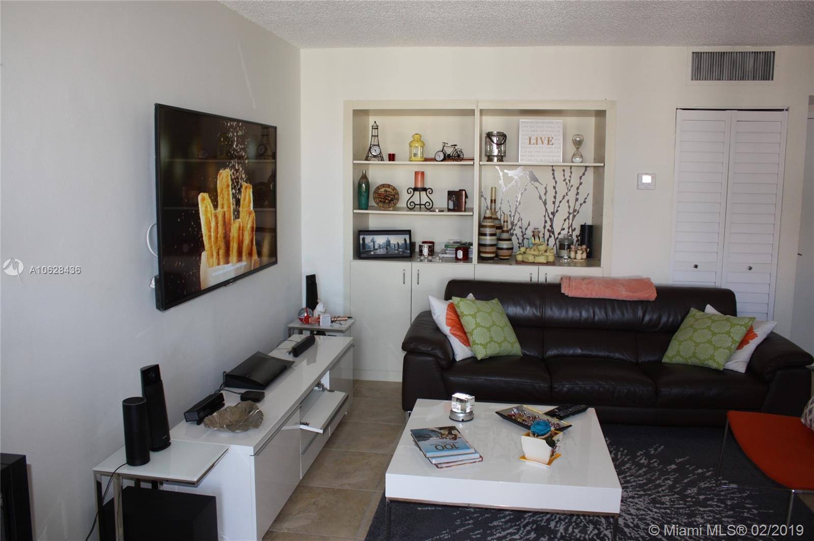 16909 North Bay Road, Unit 901 Sunny Isles Beach, FL 33160 - Photo 5 of 35