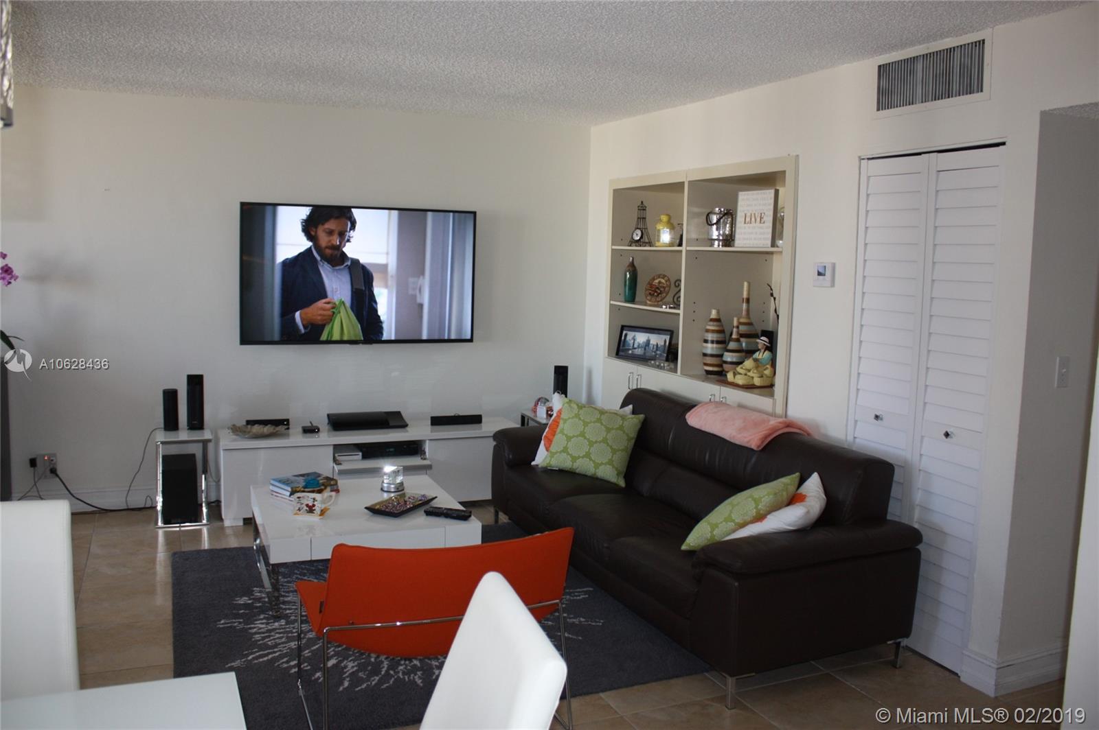 16909 North Bay Road, Unit 901 Sunny Isles Beach, FL 33160 - Photo 7 of 35