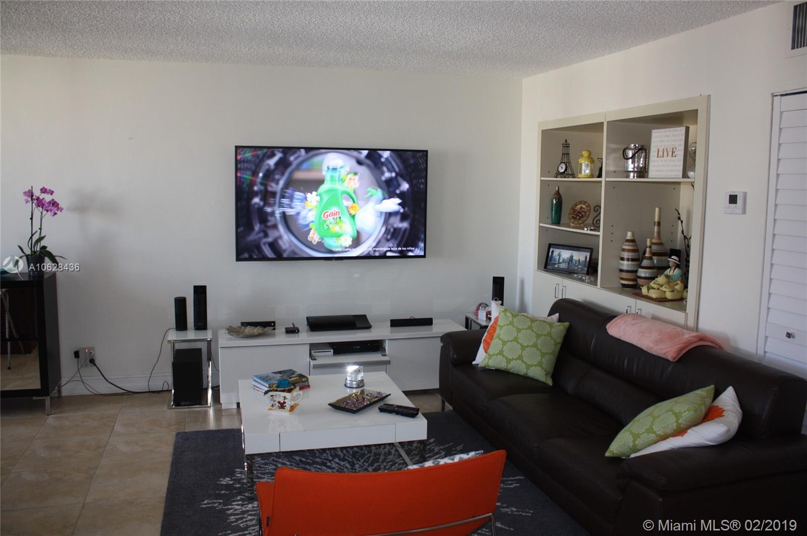 16909 North Bay Road, Unit 901 Sunny Isles Beach, FL 33160 - Photo 8 of 35