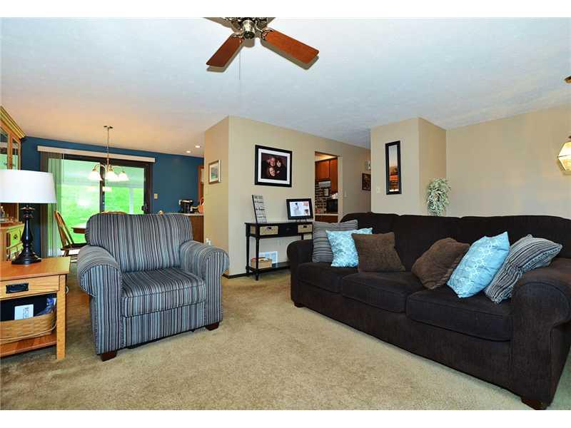 4757 Bayfield Road Allison Park, PA 15101 - Photo 4 of 19 Living Room.