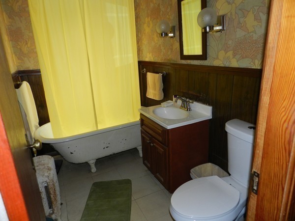 71 Malvern Road Worcester, MA 01610 - Photo 11 of 18 Gallery Image 11