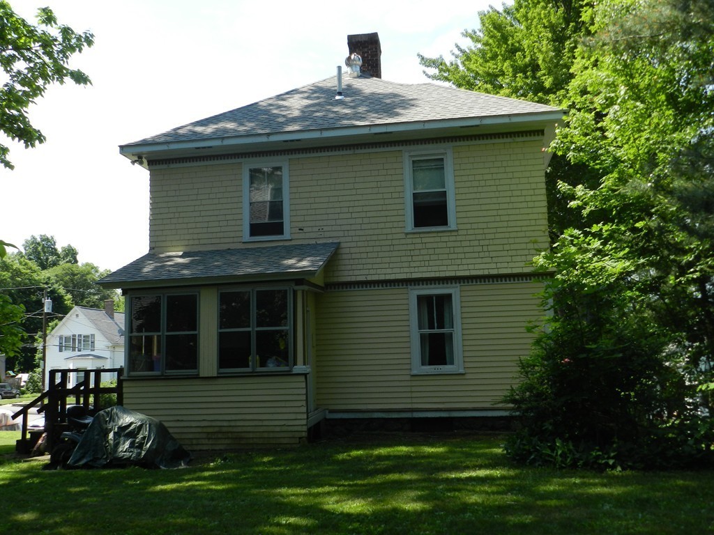 71 Malvern Road Worcester, MA 01610 - Photo 3 of 18 Gallery Image 3