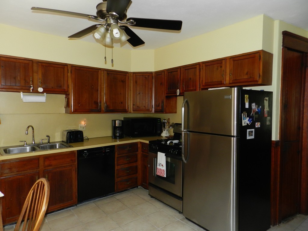 71 Malvern Road Worcester, MA 01610 - Photo 6 of 18 Gallery Image 6