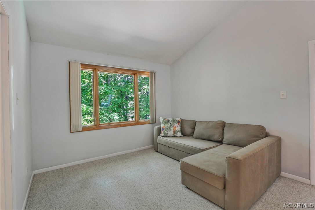 3307 7 Oaks Road Midlothian, VA 23112 - Photo 22 of 33 a living room with furniture and a window