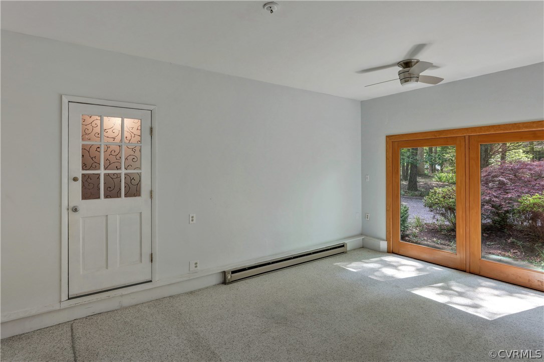 3307 7 Oaks Road Midlothian, VA 23112 - Photo 7 of 33 an empty room with windows