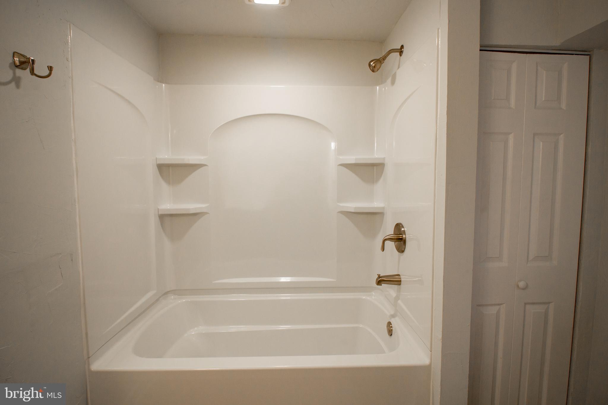1896 Craley Road Windsor, PA 17366 - Photo 15 of 38