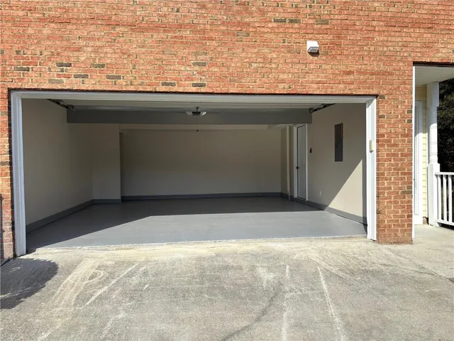 $2,500 | 895 Brickleridge Lane Southeast, Mableton, GA 30126