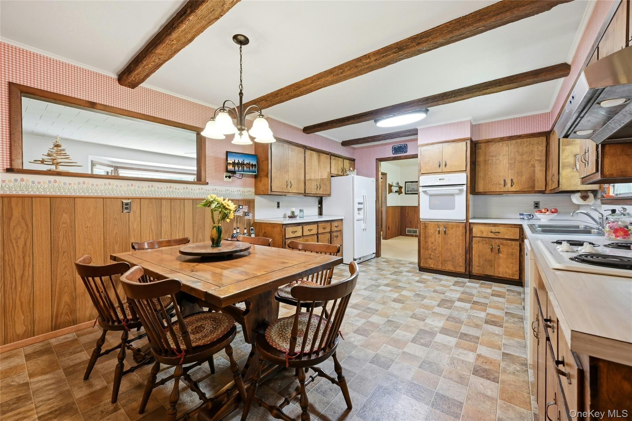 230 Booth Road Southold, NY 11971 - Photo 10 of 29