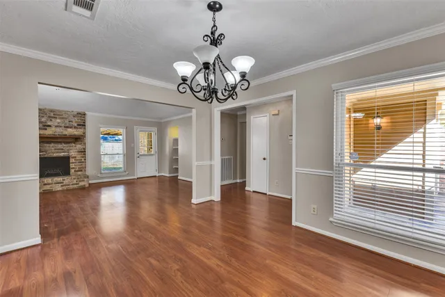 $2,000 | 8318 Amurwood Drive, Tomball, TX 77375