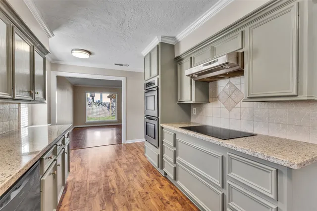 $2,000 | 8318 Amurwood Drive, Tomball, TX 77375