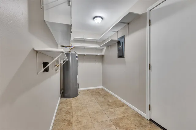 $2,000 | 8318 Amurwood Drive, Tomball, TX 77375