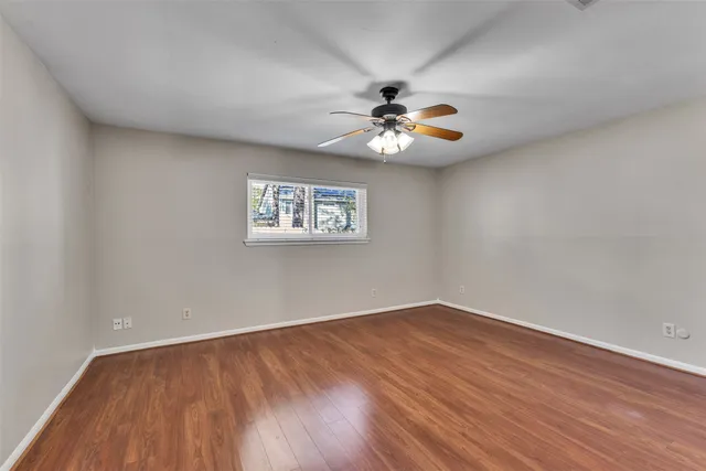 $2,000 | 8318 Amurwood Drive, Tomball, TX 77375