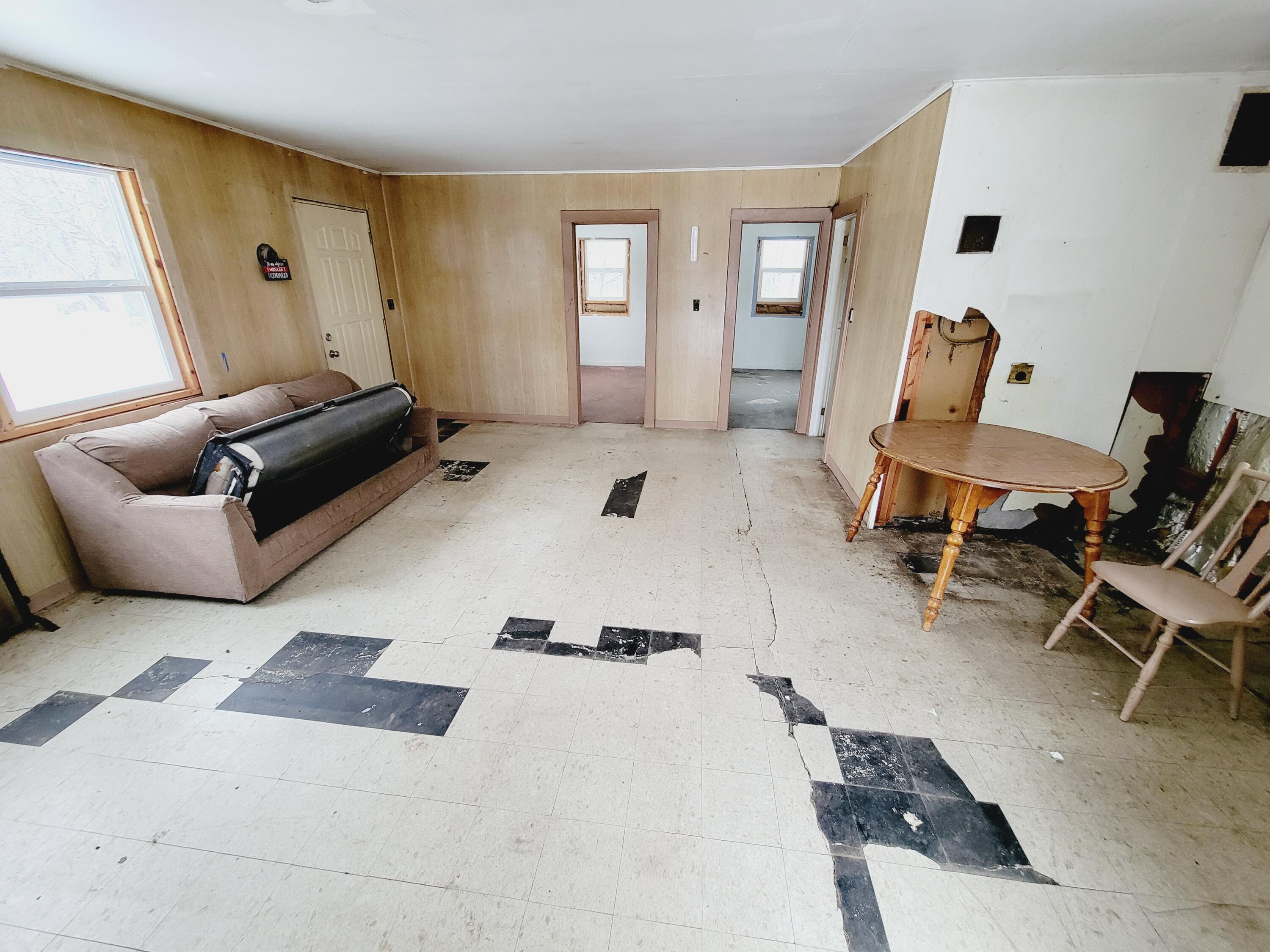 2258 South James Road Baldwin, MI 49304 - Photo 12 of 23 20231126_114925
