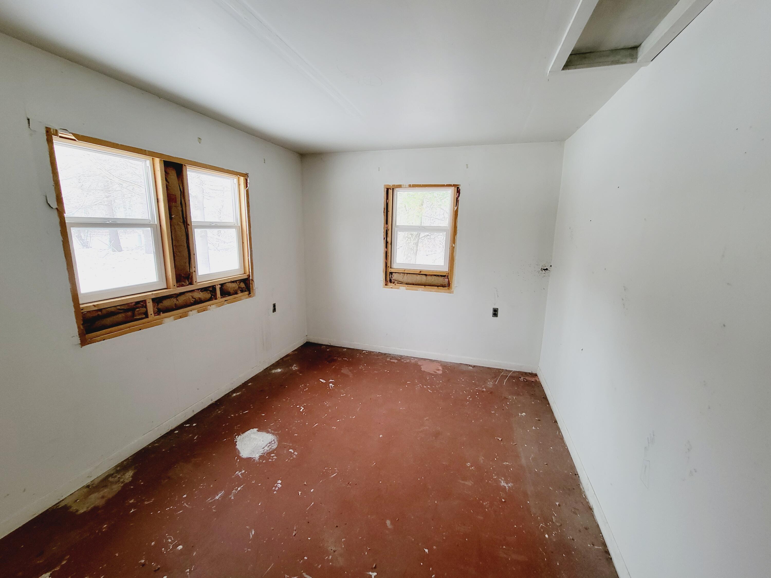 2258 South James Road Baldwin, MI 49304 - Photo 17 of 23 20231126_114900