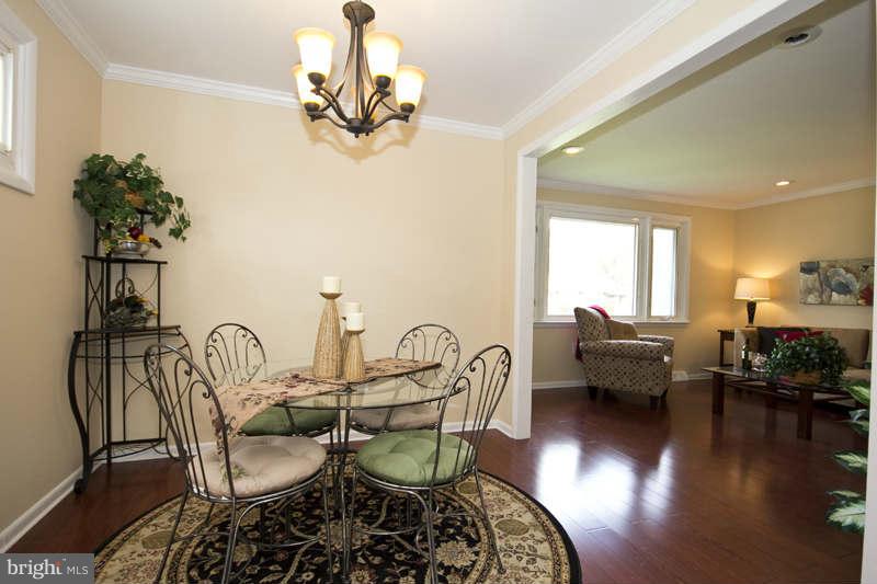 3141 Jeffrey Road Baltimore, MD 21244 - Photo 5 of 26 Dining Room