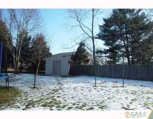 20 Calvin Road Kendall Park, NJ 08824 - Photo 9 of 10 Gallery Image 9