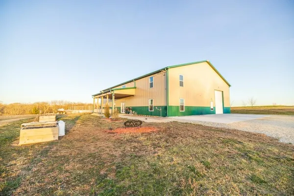 $1,195,737 | 11426 110th Street, Oskaloosa, KS 66066