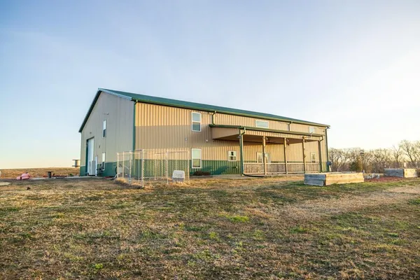 $1,195,737 | 11426 110th Street, Oskaloosa, KS 66066