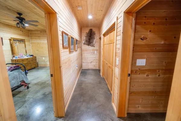 $1,195,737 | 11426 110th Street, Oskaloosa, KS 66066