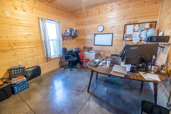 $1,195,737 | 11426 110th Street, Oskaloosa, KS 66066