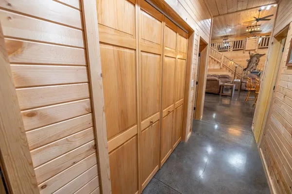 $1,195,737 | 11426 110th Street, Oskaloosa, KS 66066