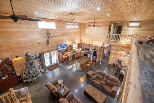 $1,195,737 | 11426 110th Street, Oskaloosa, KS 66066