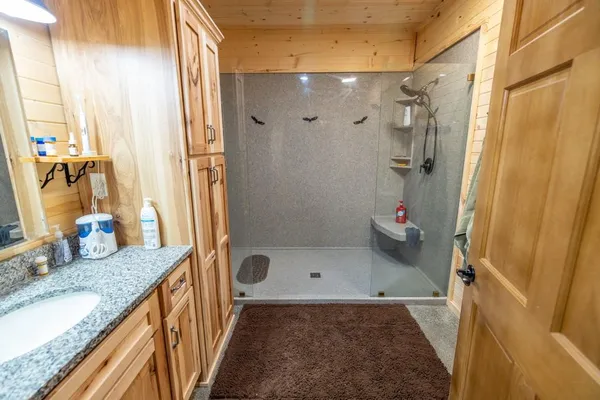 $1,195,737 | 11426 110th Street, Oskaloosa, KS 66066