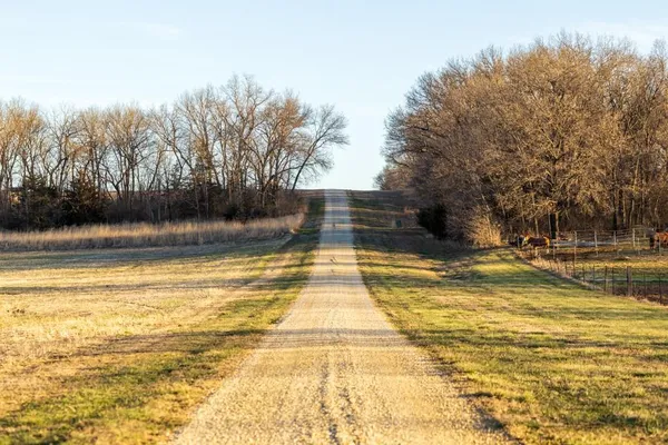 $1,195,737 | 11426 110th Street, Oskaloosa, KS 66066