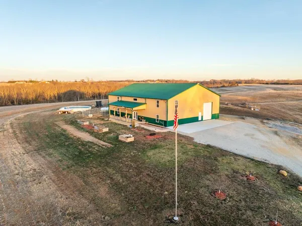 $1,195,737 | 11426 110th Street, Oskaloosa, KS 66066