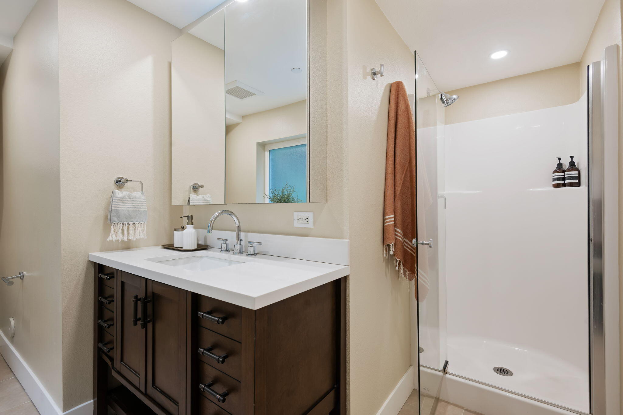 1442 South Rice Road Ojai, CA 93023 - Photo 32 of 54 18-Bathroom 2