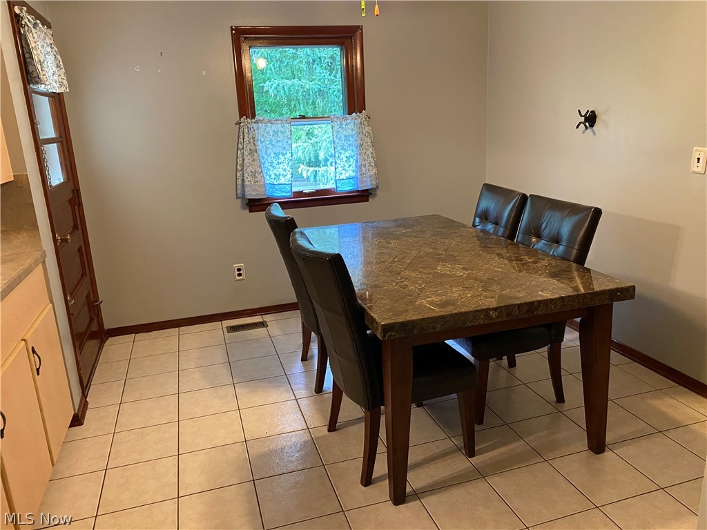 10720 Lagrange Road Elyria, OH 44035 - Photo 11 of 35 Gallery Image 11