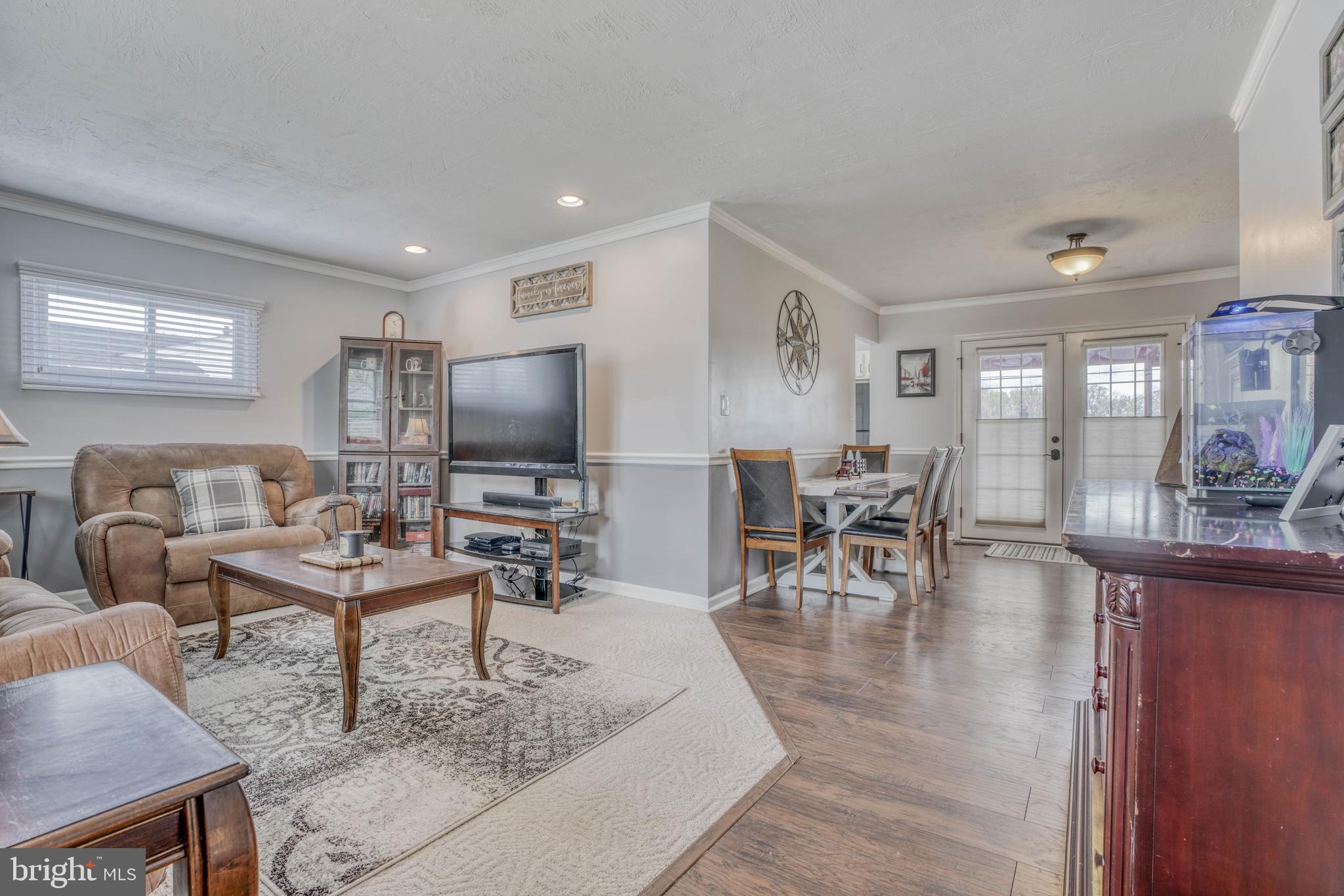 2439 Ellis Road Baltimore, MD 21234 - Photo 4 of 25 Open layout