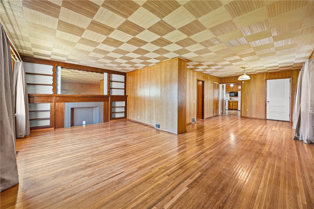 38 Sobieski Street Rochester, NY 14621 - Photo 5 of 29