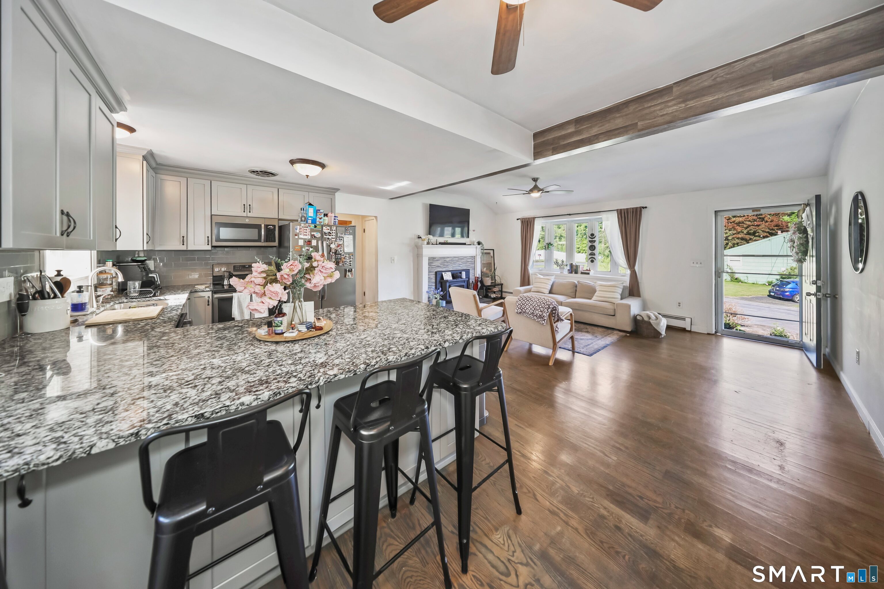 2 Badger Road Wolcott, CT 06716 - Photo 11 of 40