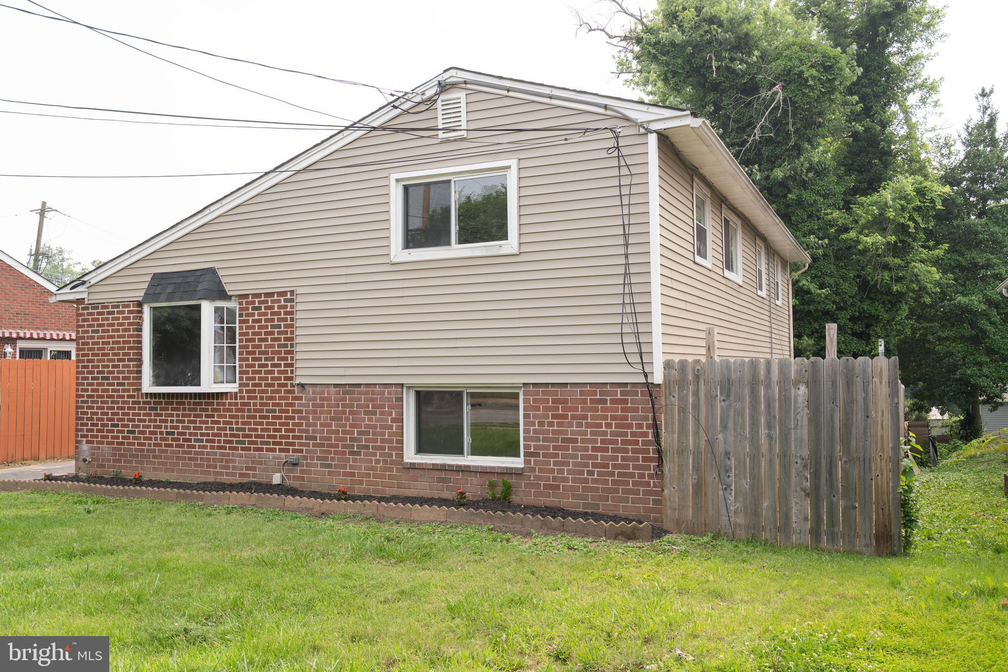 407 Fairview Road Woodlyn, PA 19094 - Photo 3 of 47 Gallery Image 3