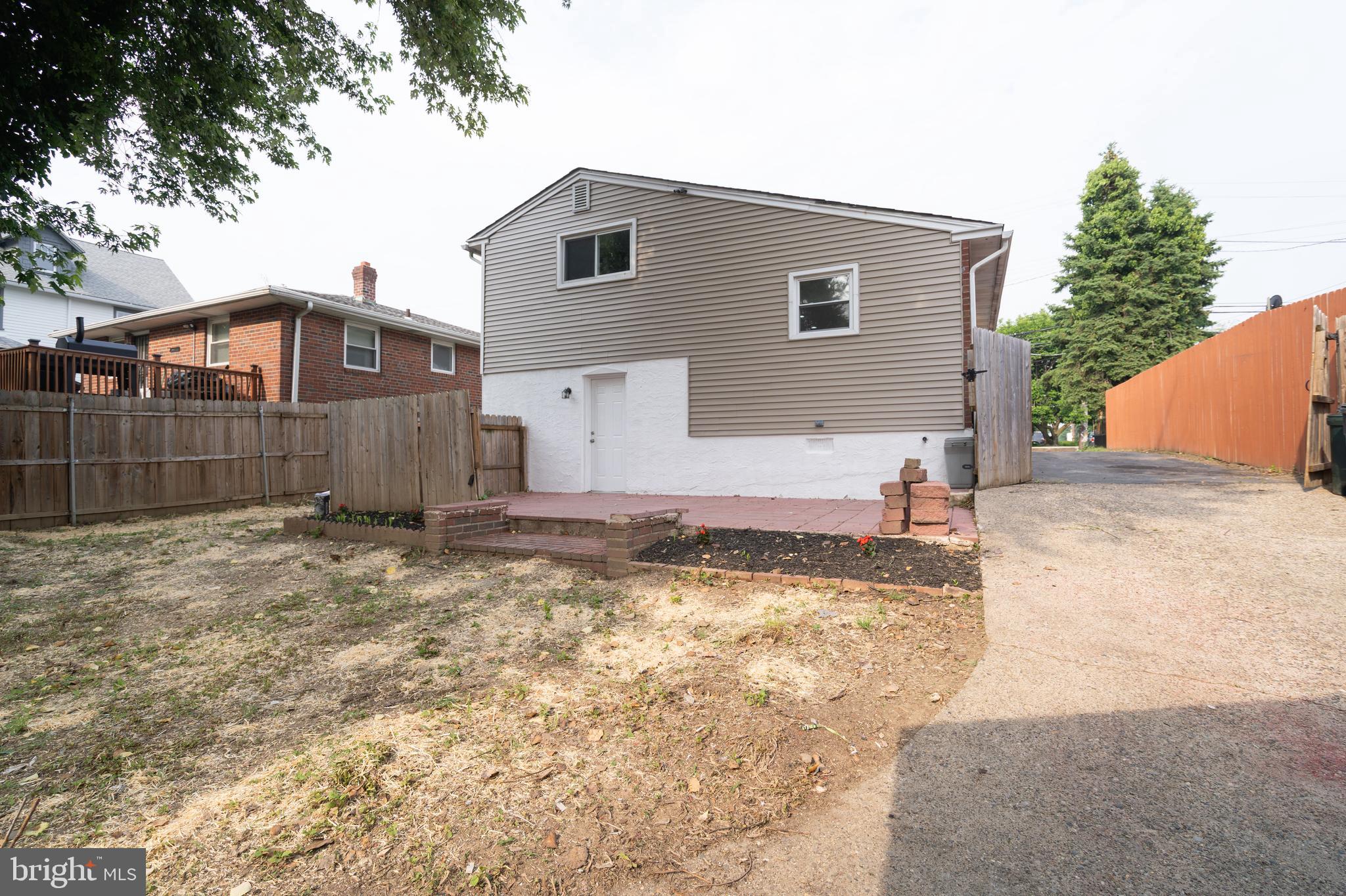407 Fairview Road Woodlyn, PA 19094 - Photo 6 of 47 Gallery Image 6