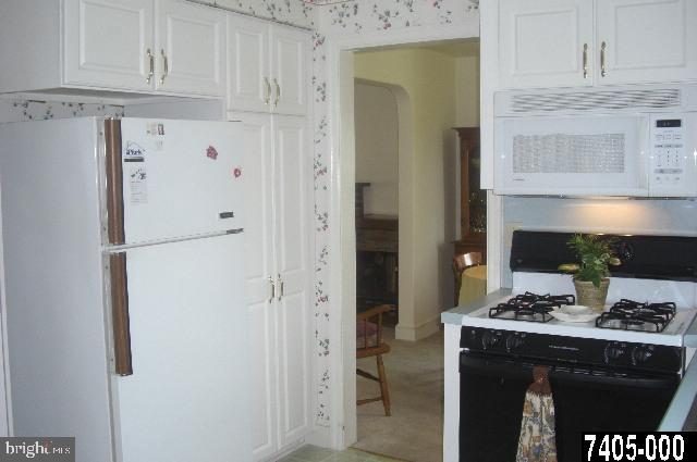 1159 Ruxton Road York, PA 17403 - Photo 9 of 16 Gallery Image 9