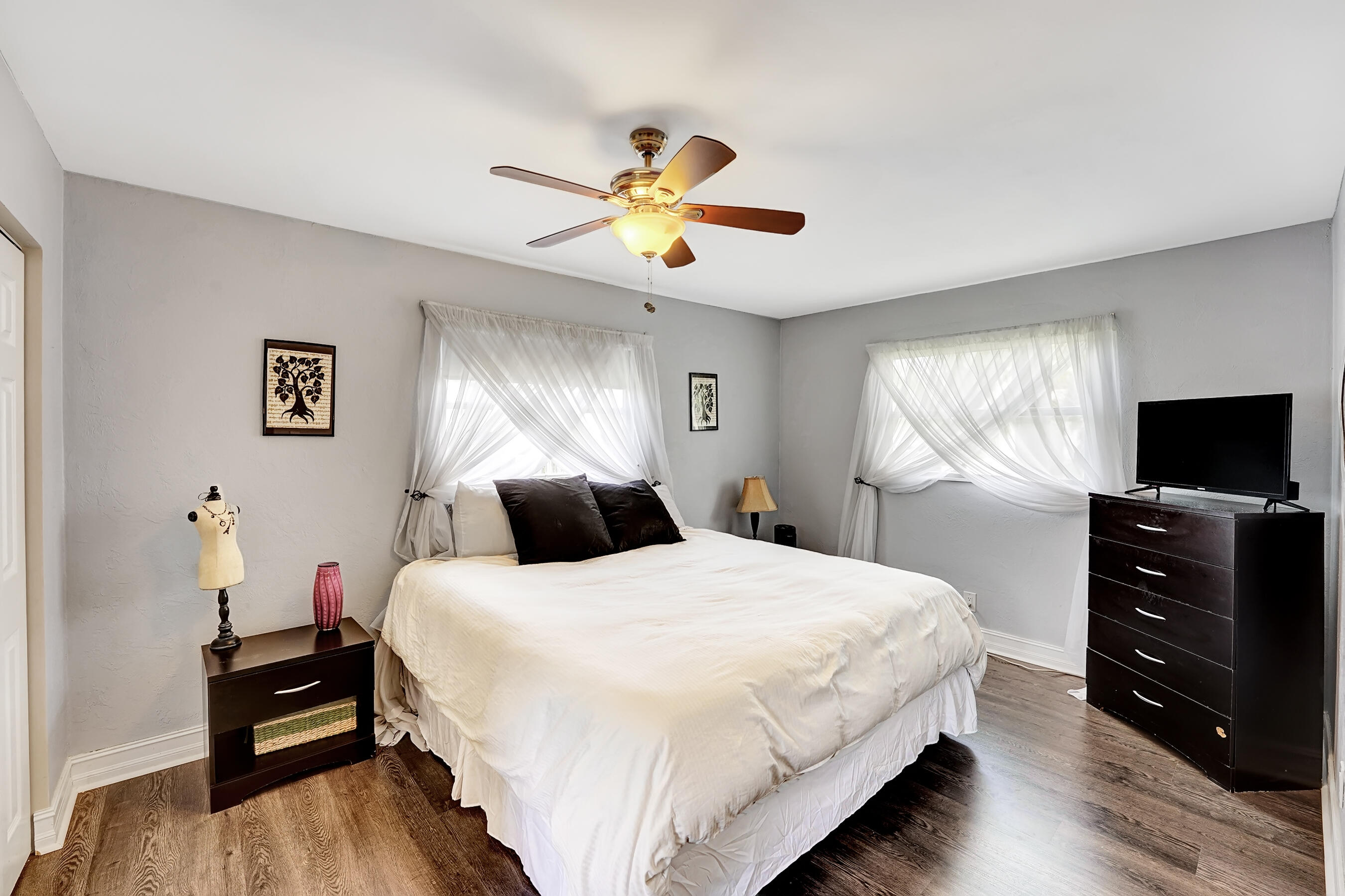 1131 Southwest 15th Street Boca Raton, FL 33486 - Photo 9 of 33 DSC06186