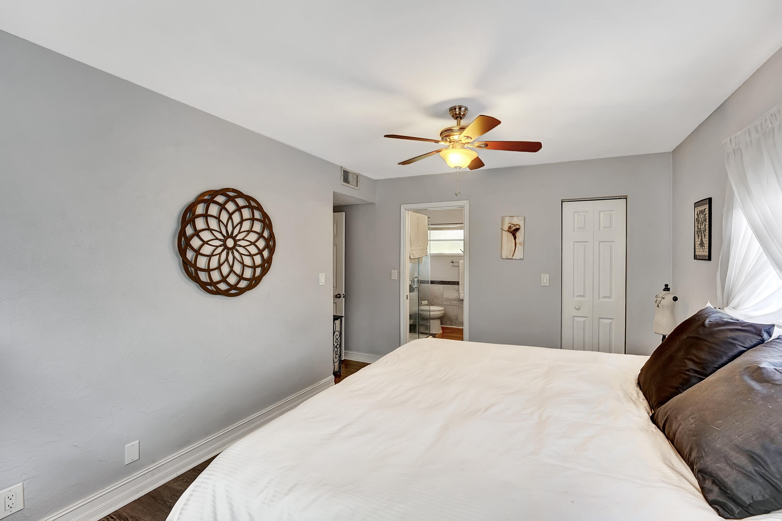 1131 Southwest 15th Street Boca Raton, FL 33486 - Photo 10 of 33 DSC06191