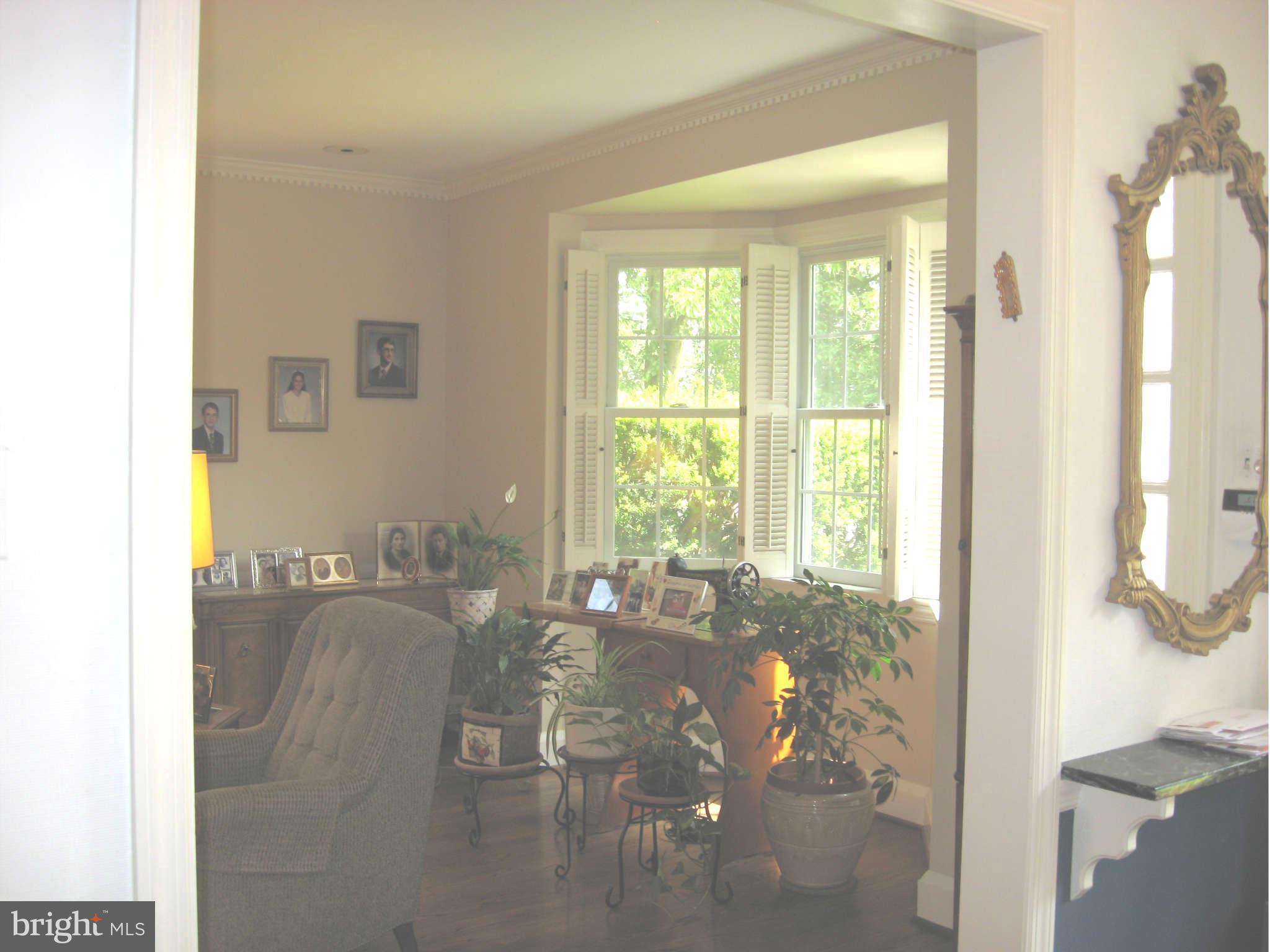 3224 Fallstaff Road Baltimore, MD 21209 - Photo 10 of 17 a view of a balcony with wooden floor