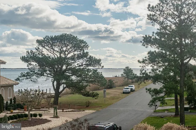 $2,499,999 | 154 East Side Drive, Rehoboth Beach, DE 19971