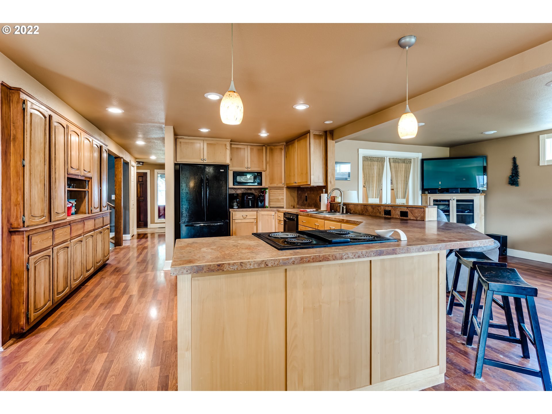 6837 F Street Springfield, OR 97478 - Photo 9 of 28