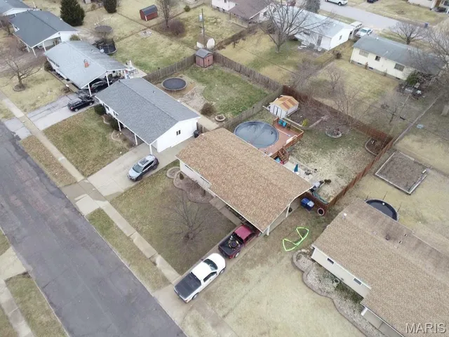 $127,900 | 1495 Yaqui Drive, Florissant, MO 63031