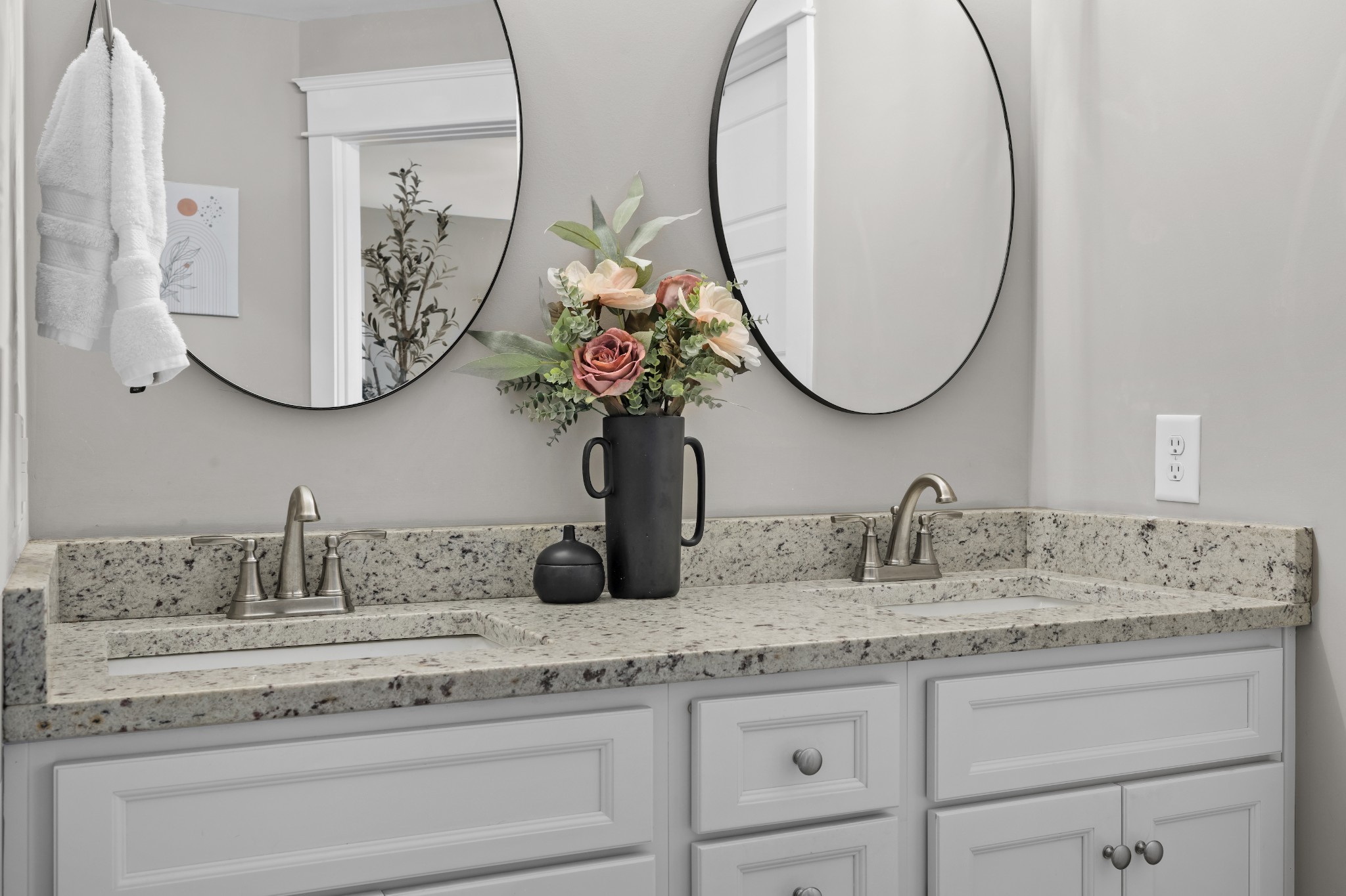 711 Ruby Way White Bluff, TN 37187 - Photo 12 of 24 a bathroom with sink and mirror