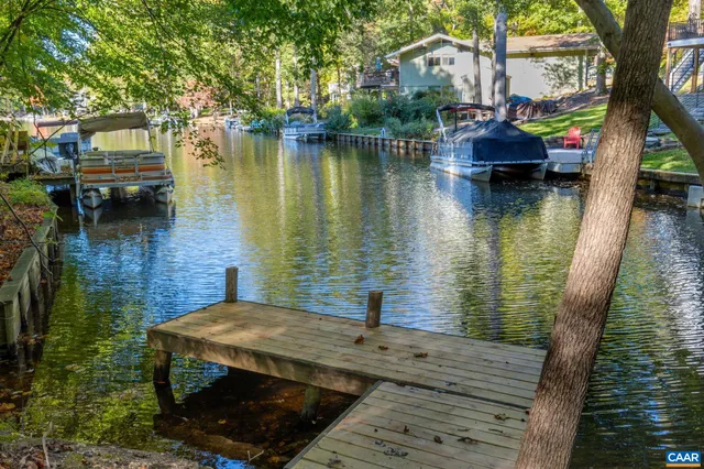 $519,900 | 13 Chatham Lane, Palmyra, VA 22963