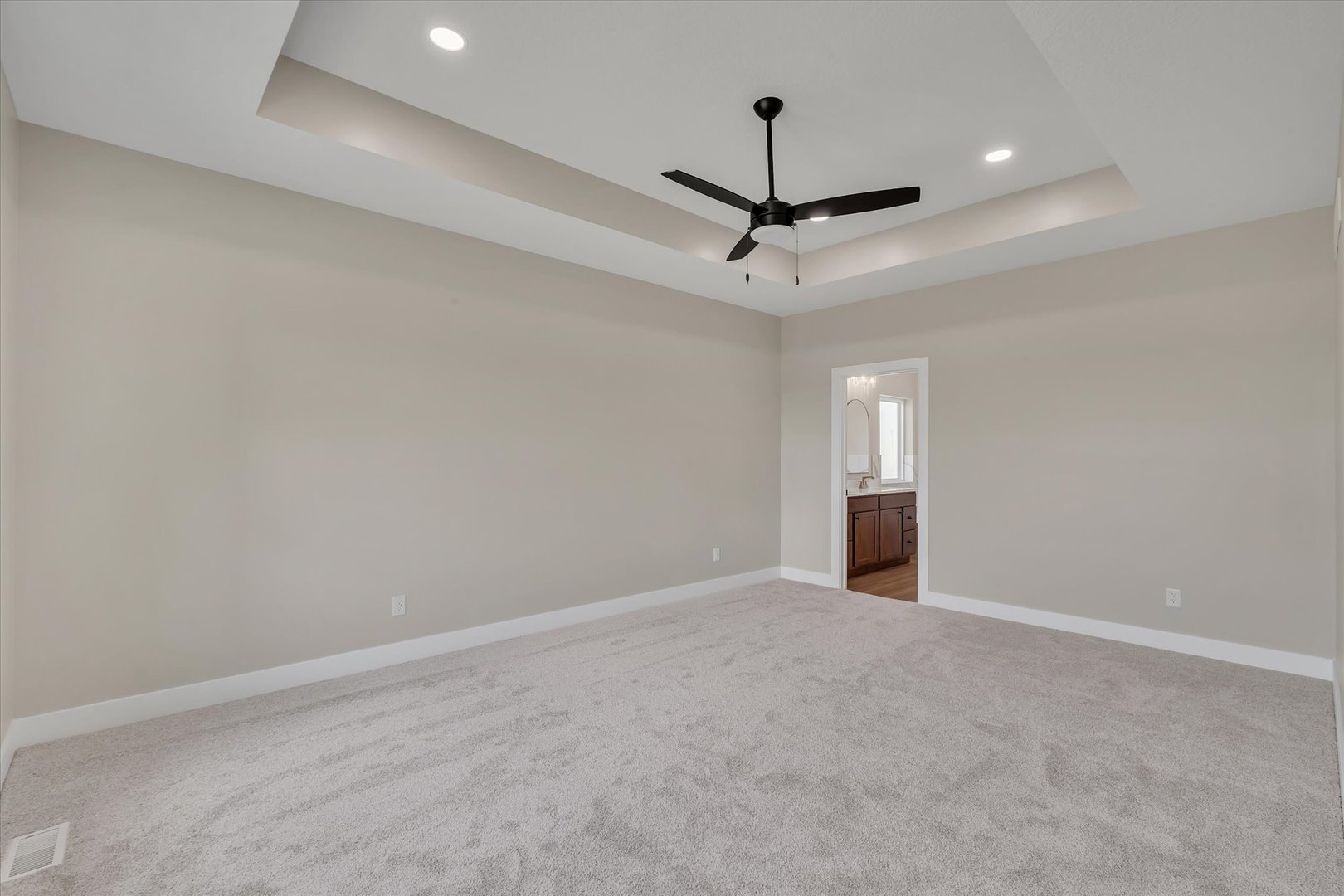 455 Rhonda Road New Liberty, IA 52765 - Photo 30 of 54 a view of an empty room with a window
