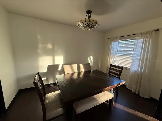 $2,500 | 15204 Monet Drive, Tampa, FL 33613