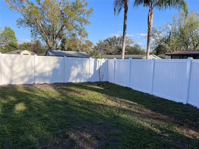 $2,500 | 15204 Monet Drive, Tampa, FL 33613