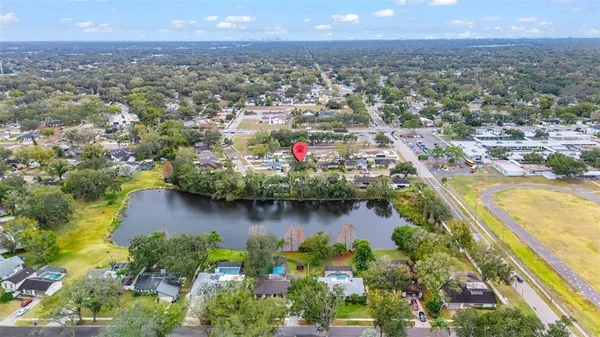 $2,500 | 15204 Monet Drive, Tampa, FL 33613