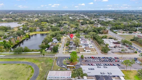 $2,500 | 15204 Monet Drive, Tampa, FL 33613